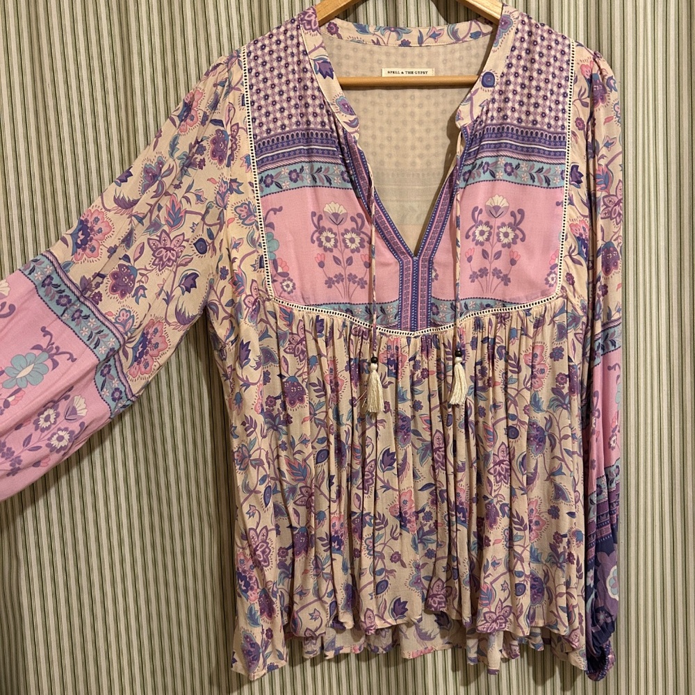Spell Blouse - Picture 2 of 5